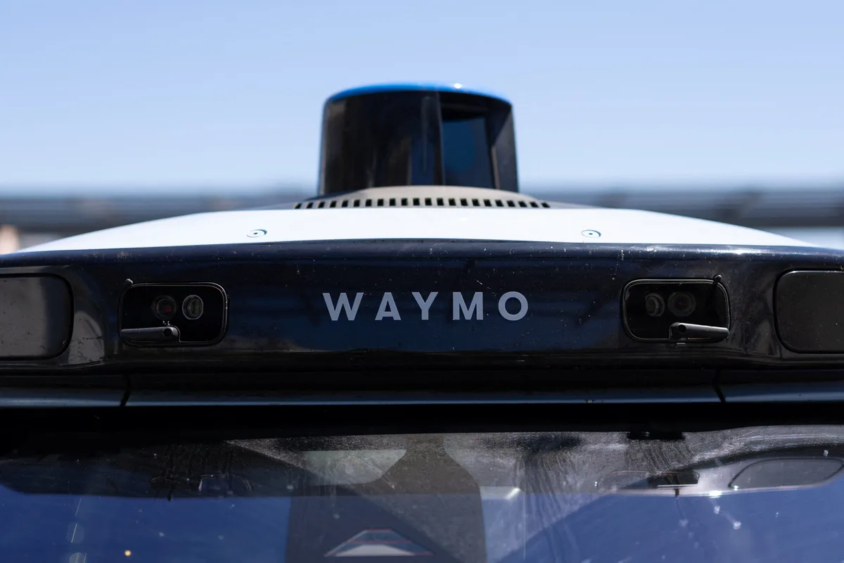 Waymo cerró un préstamo de USD 5.000 millones para expandir su servicio de robotaxis