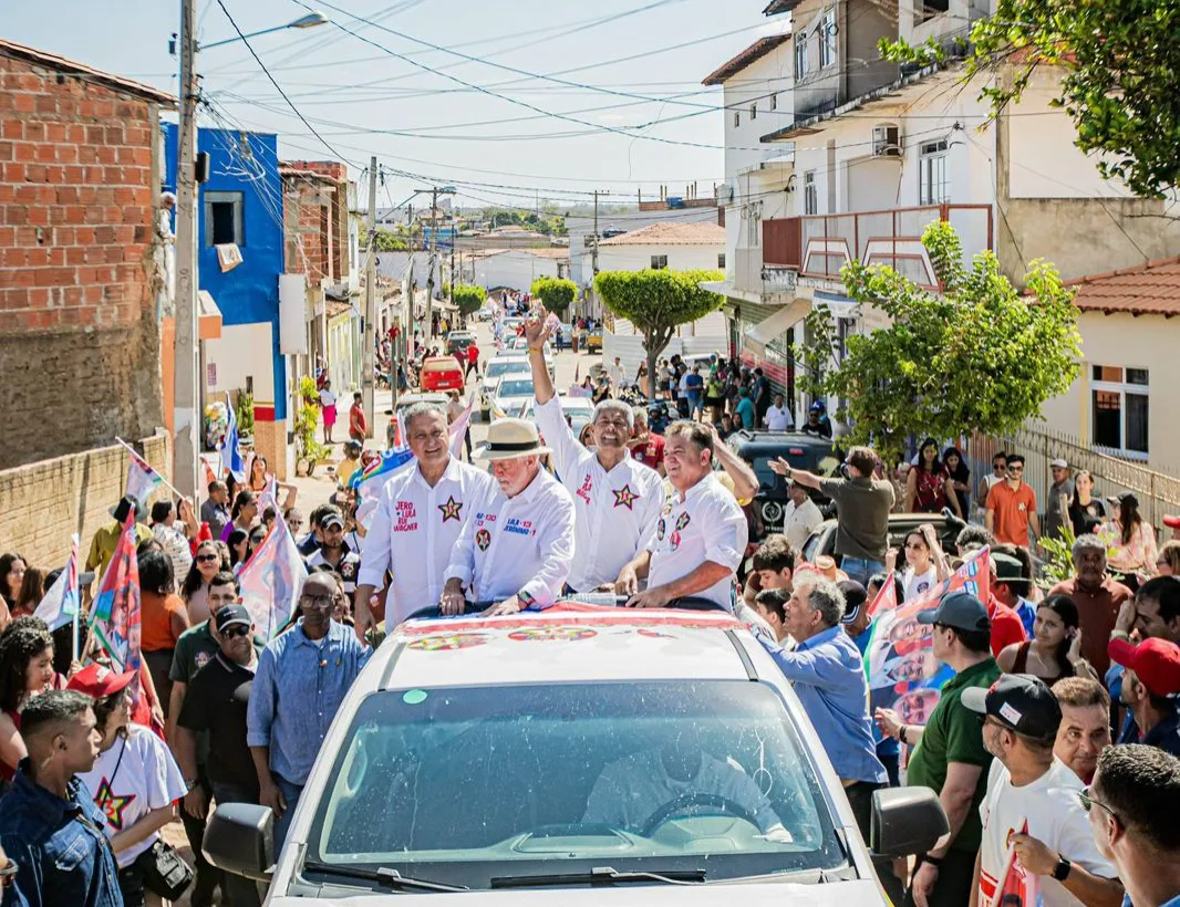 Caravana de Jerônimo mobiliza apoiadores pelo interior
