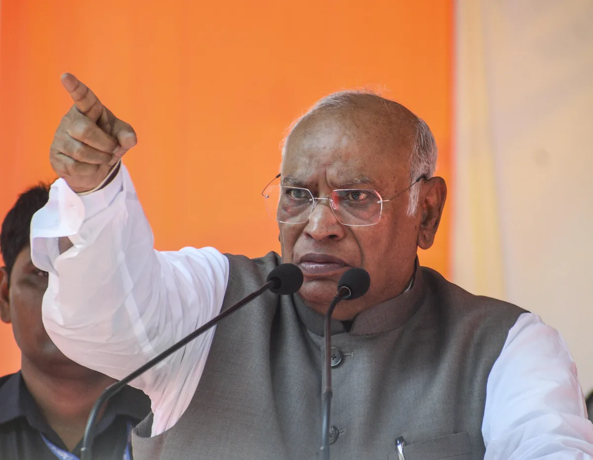 'Achche din' keep wrecking common person's budget: Cong slams Modi govt