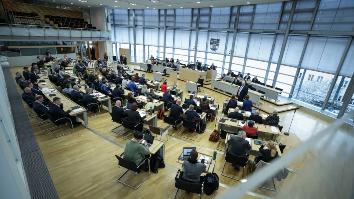 Vor Landtagswahl in Sachsen-Anhalt: AfD baut Vorsprung in Umfrage weiter aus