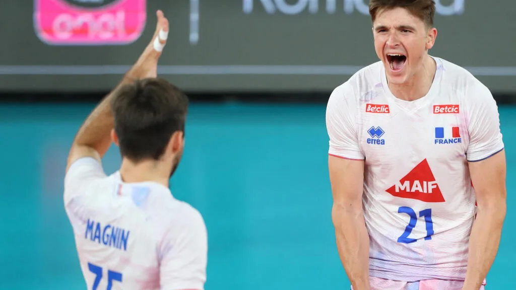 Euro de volley : la France bat la Roumanie en trois sets et rejoint les demi-finales
