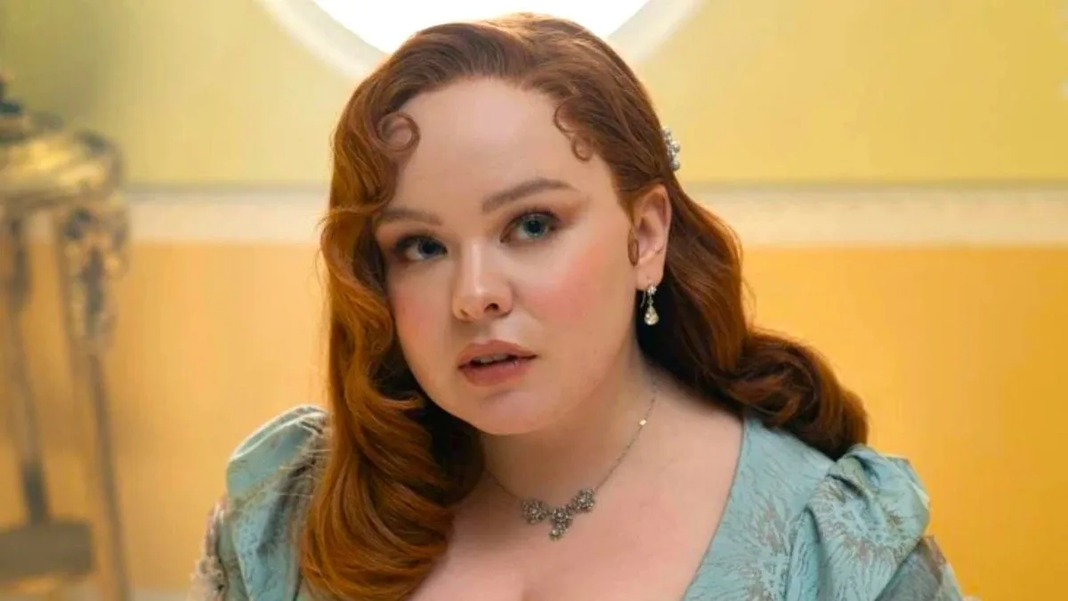 Bridgerton : qui pour remplacer Lady Whistledown ? Nicola Coughlan (Penelope) s'exprime enfin