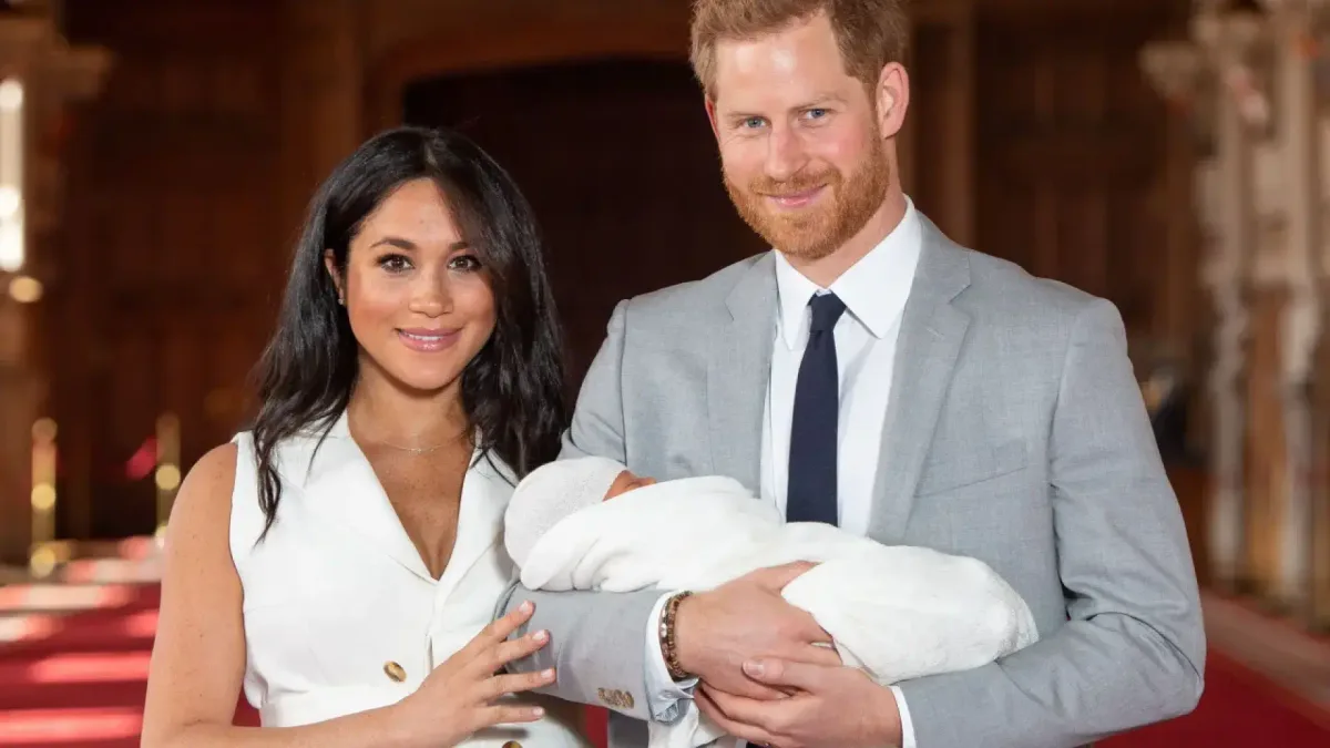 El regreso de Harry y Meghan a Reino Unido provoca desconcierto entre los ingleses, que ven el fracaso económico como una razón