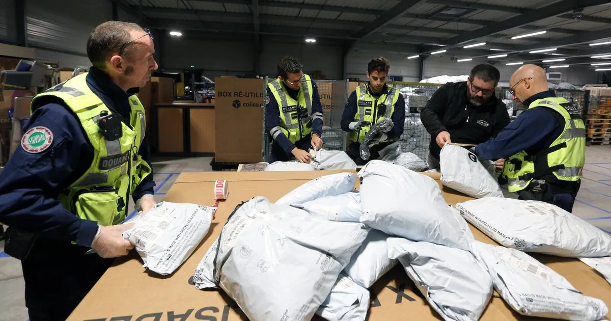 « Face à la Chine, il n’y a pas de fatalité » : avec des importations en chute de 40 %, la taxe sur les petits colis commence à faire effet