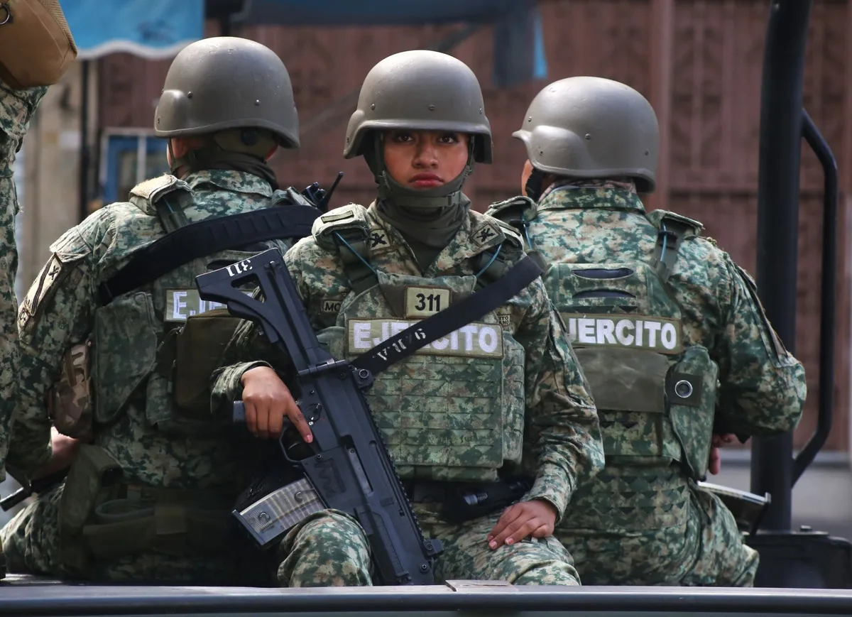 Secretaría de la Defensa Nacional despliega 300 efectivos para reforzar la seguridad en Sinaloa