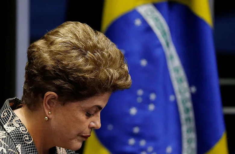 Gleisi relembra 10 anos do impeachment de Dilma e afirma: ‘O tempo provou que ela é inocente’