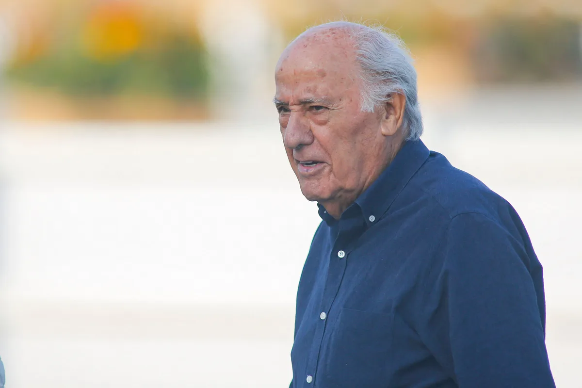 Amancio Ortega realiza una de sus grandes operaciones en EE UU con el cierre de la compra de un rascacielos en Chicago