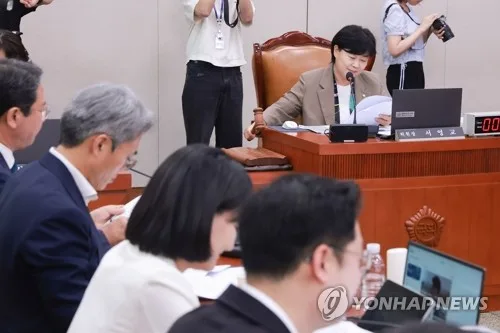 與 법사위 "조희대, '김건희 재판지연' 직무유기 책임 묻겠다"