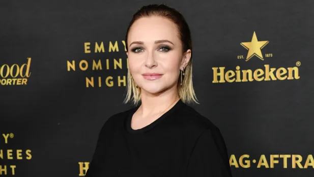 Hayden Panettiere: Mãe fala pela 1ª vez após morte da atriz, critica namorado da filha e revela tentativa da família Ator revela estado de Hayden Panettiere em seu último filme antes de falecer: 'Estava passando por dificuldades' (Foto: Getty)