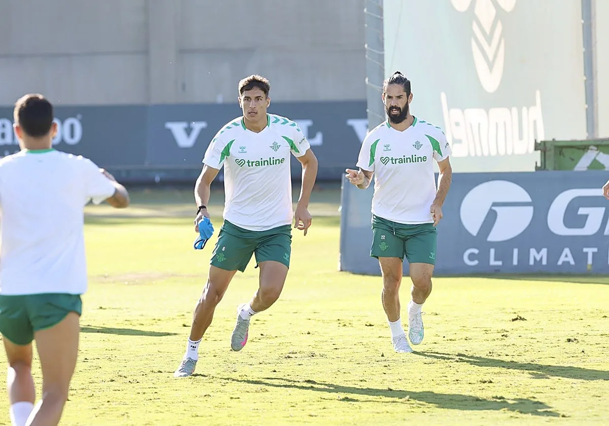 Fran García, Facundo, Ortiz y Manu González vuelven con el grupo del Betis; Valentín y Lo Celso trabajan aparte