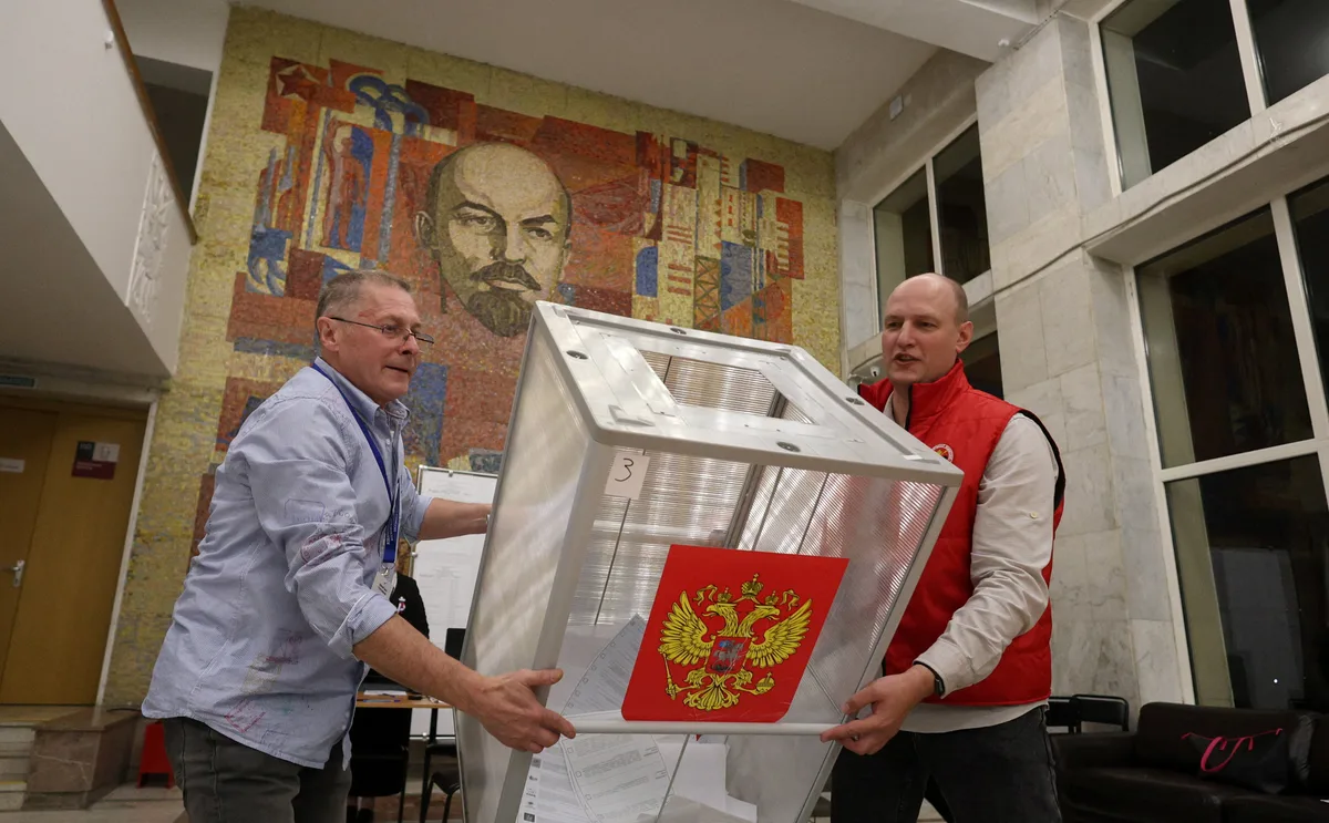 En medio de denuncias de fraude y exclusión de la oposición, el partido de Putin obtuvo el 57% de los votos en las legislativas rusas