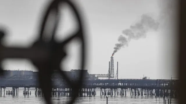 Venezuela assina acordo com petrolífera dos EUA para explorar dois campos