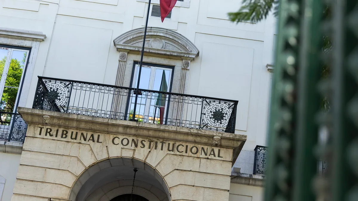 Tribunal Constitucional falha “lista negra” de políticos e altos cargos públicos