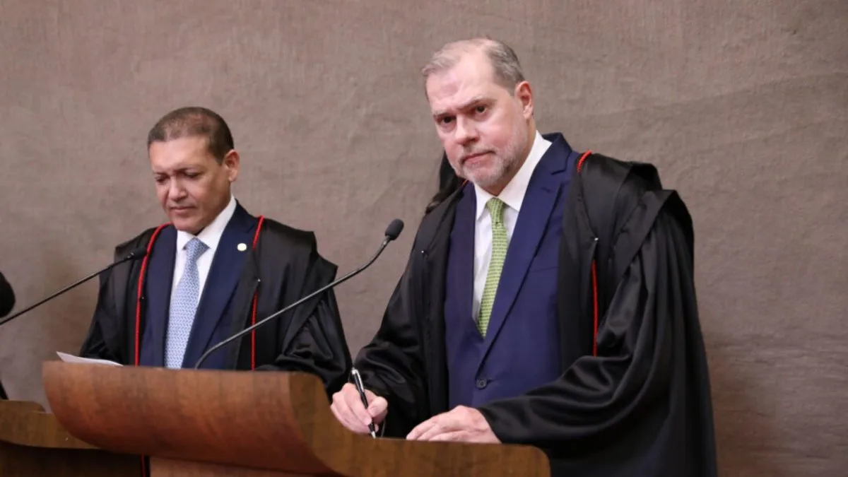Quando um ministro do STF se declara impedido, o que isso significa e por que ele não pode votar no caso