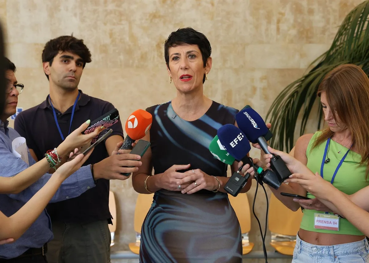 Saiz asegura que Sánchez es el "mejor líder" del PSOE y niega "dudas" sobre su liderazgo: "Lo demás, falsas polémicas"