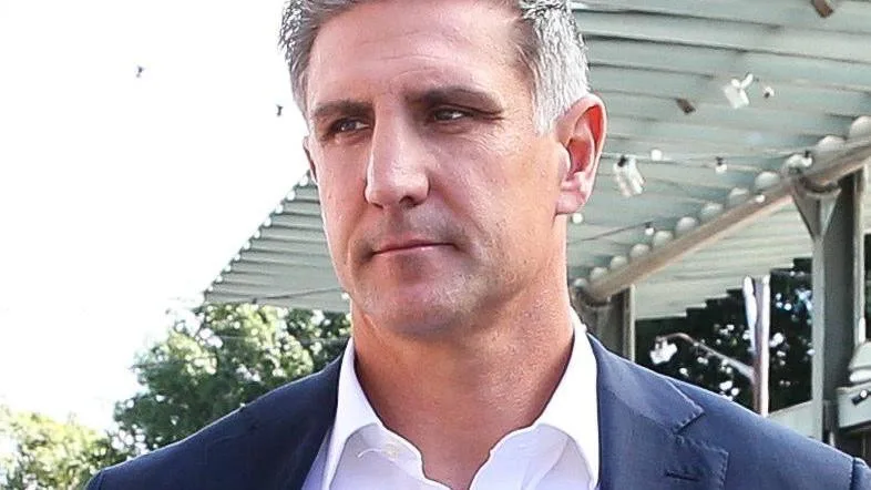Sydney Swans CEO Matthew Pavlich says he will not ‘abandon’ investigated players