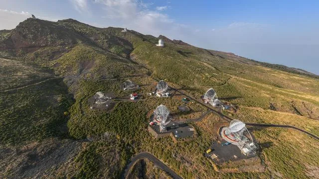 Astronomie: Was vier Riesenspiegel auf der Insel La Palma suchen