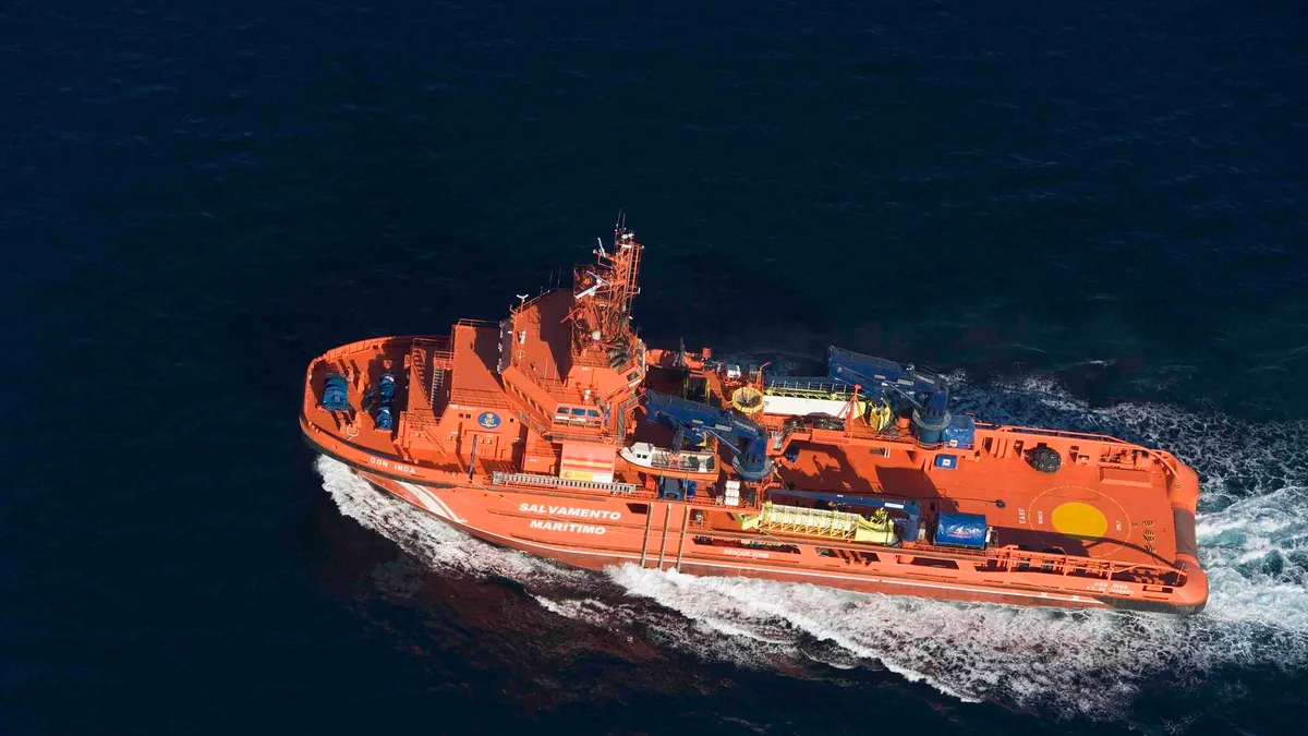 Un accidente pescando y seis días sin rastro: todo lo que se sabe sobre el empresario español desaparecido tras caer de su barco entre Italia y Grecia
