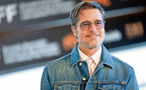Brad Pitt pasea y hace reír a San Sebastián