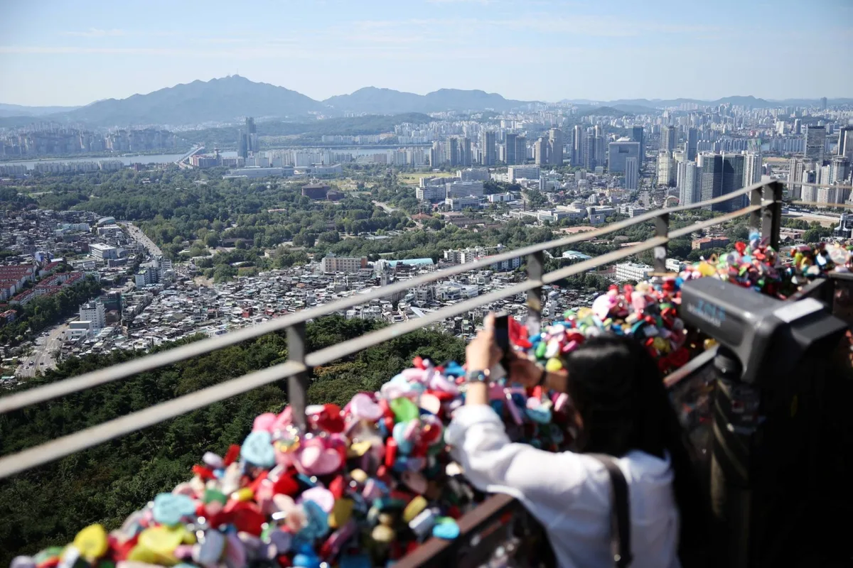 Seoul’s green space is a battleground for its mayor and South Korea’s president