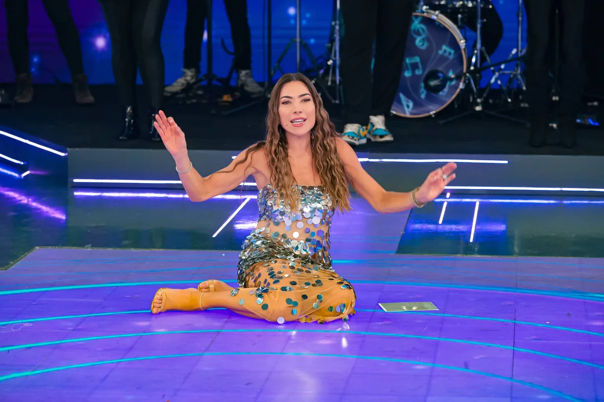 Patrícia Abravanel leva SBT à liderança por 9 minutos e tem melhor audiência do semestre