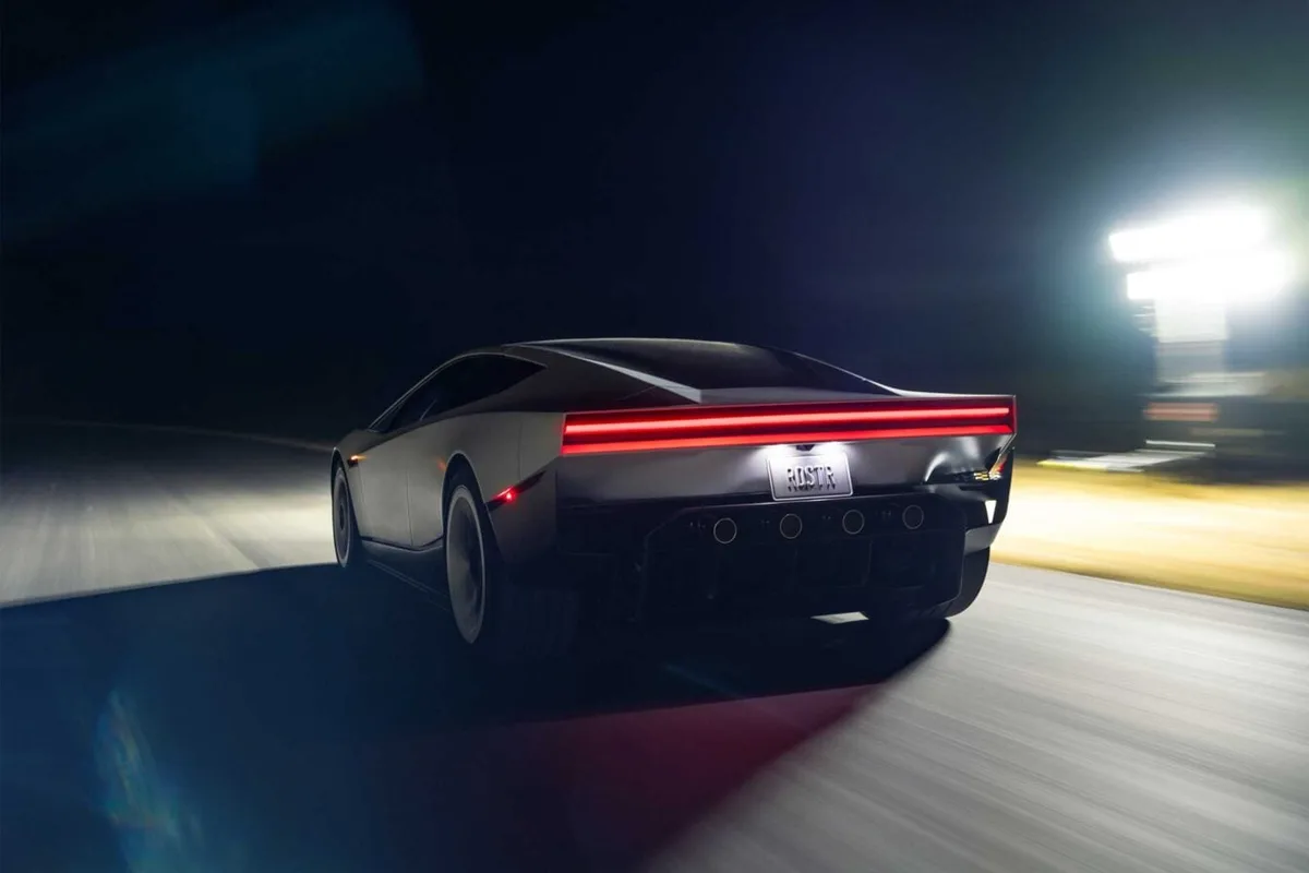 Tesla : le Roadster pourra-t-il rouler (et voler) en France ?