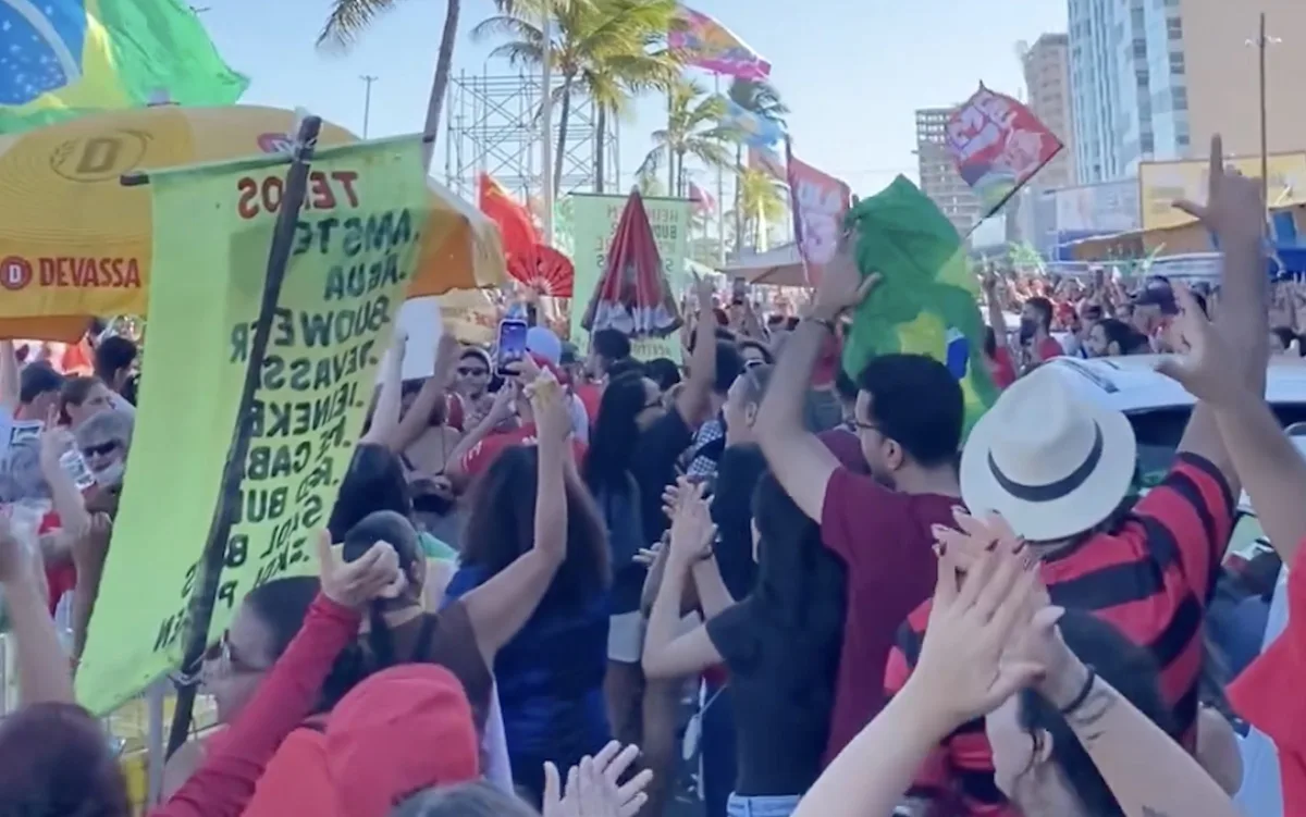 Veja imagens de atos a favor de Lula pelo país
