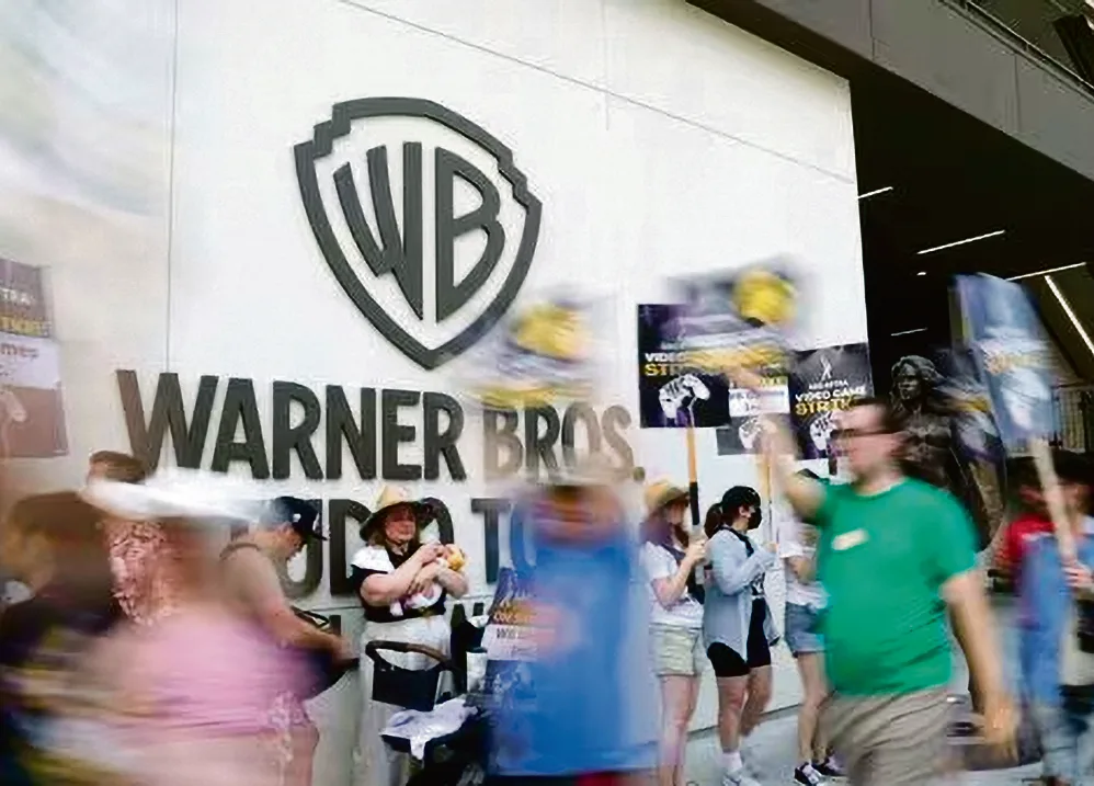 Paramount pede 1,8 mil milhões aos 12 estados norte-americanos que querem impedir fusão com Warner Bros