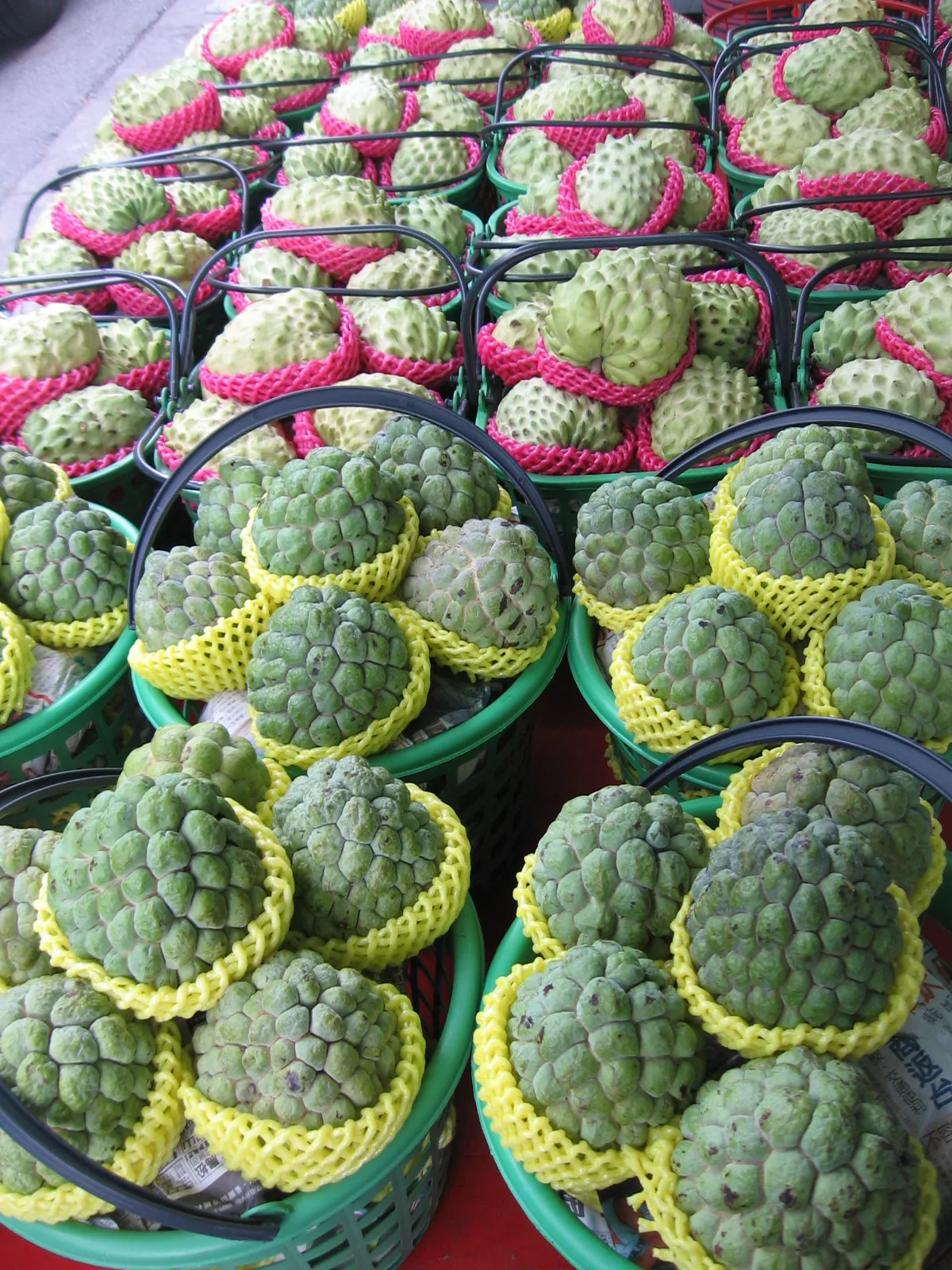 Essa fruta pouco conhecida tem sabor doce e ajuda na digestão e no controle da pressão alta