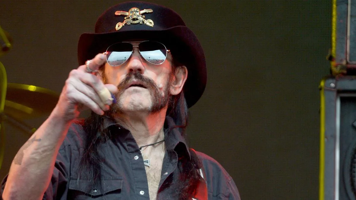 Motorhead legend Lemmy 'had secret romance' with this adult film star