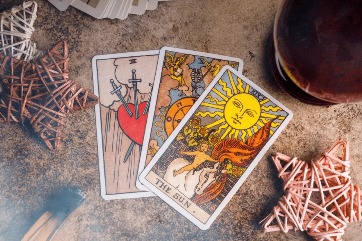 Tarot do dia: previsão para os 12 signos em 19/08/2026