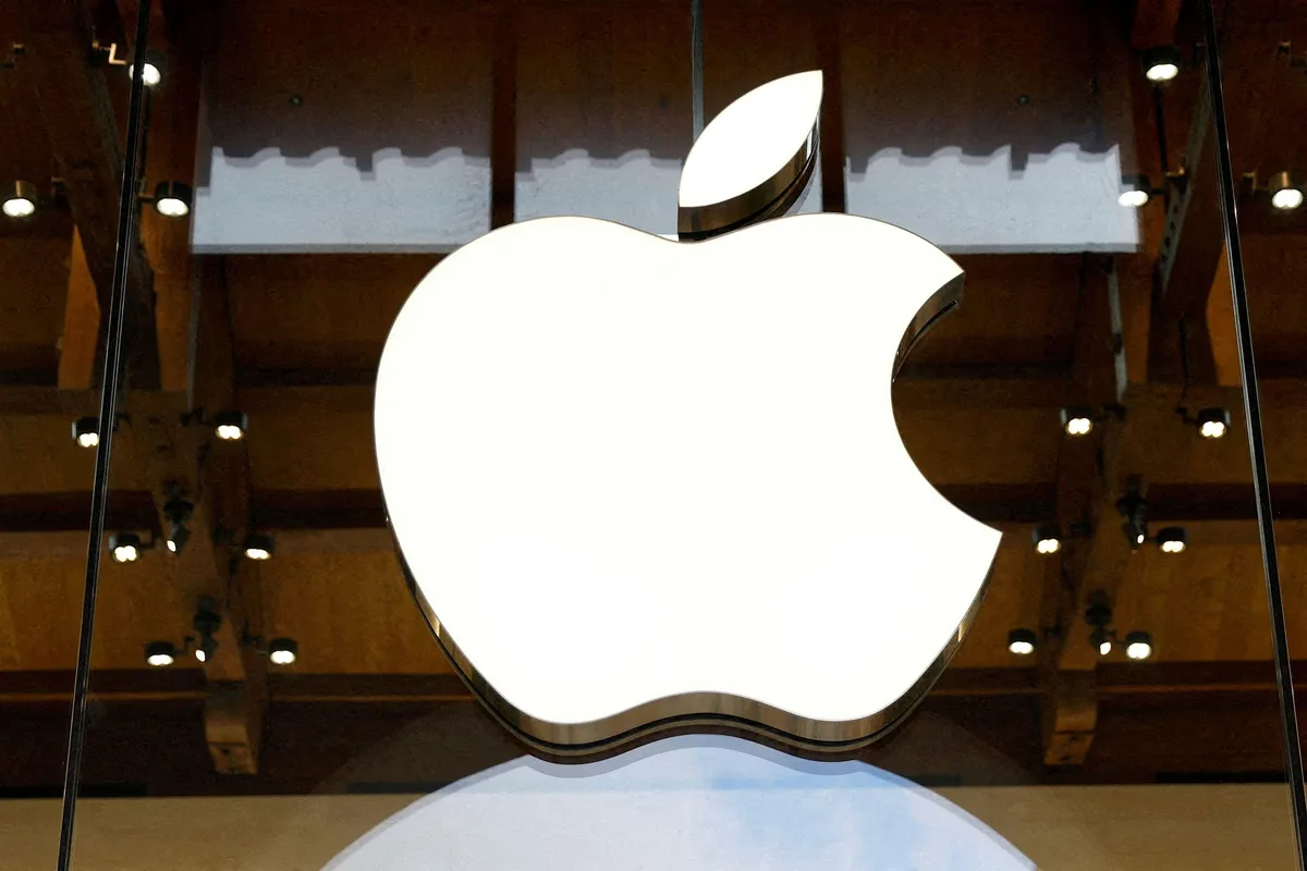 Apple's anti-AI position suddenly becomes stock market baggage