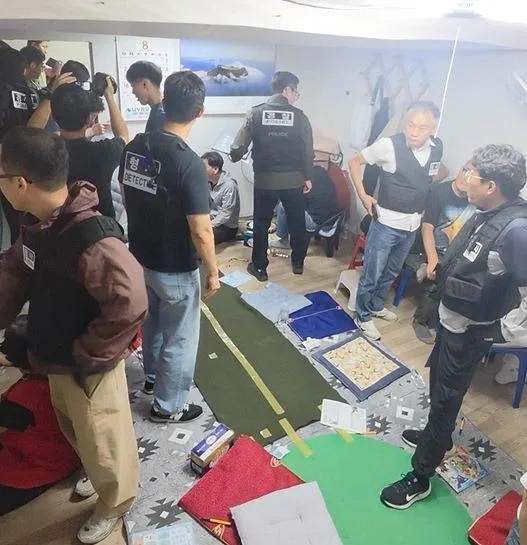“집이 아니라 하우스였네”…수천만원대 도박판 벌인 26명 검거