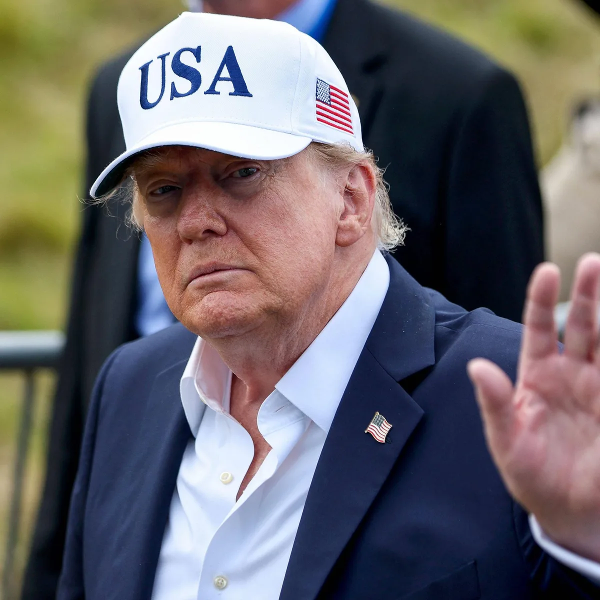 Trotz Warnungen aus der Branche - US-Präsident Trump weist Sicherheitsbedenken zu Künstlicher Intelligenz zurück