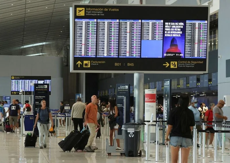 7,000 pasajeros estaban en el principal aeropuerto de Panamá cuando ocurrió el terremoto de 7.5