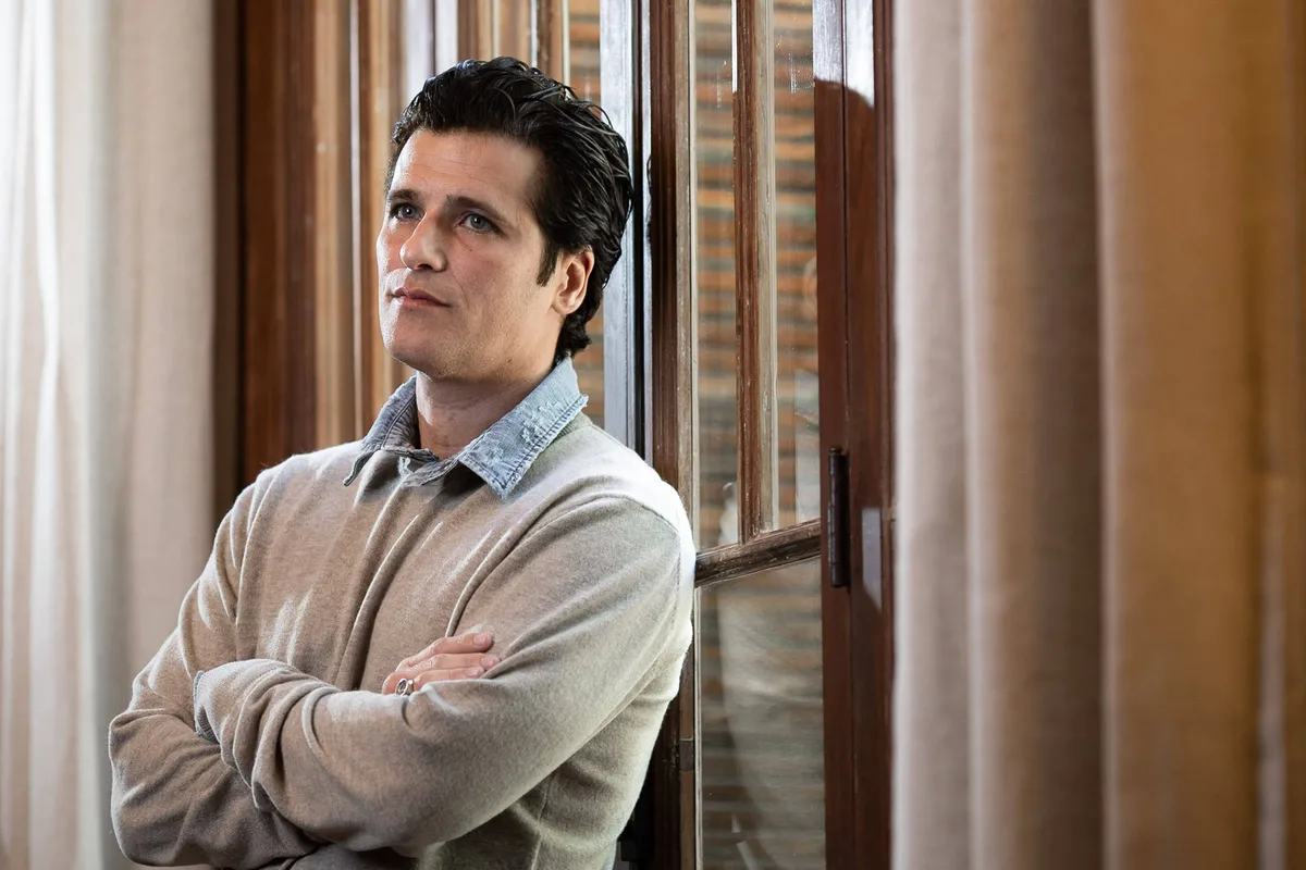 'Memórias que tenho do meu irmão são de amor', diz Bruno Gagliasso sobre rompimento familiar por política