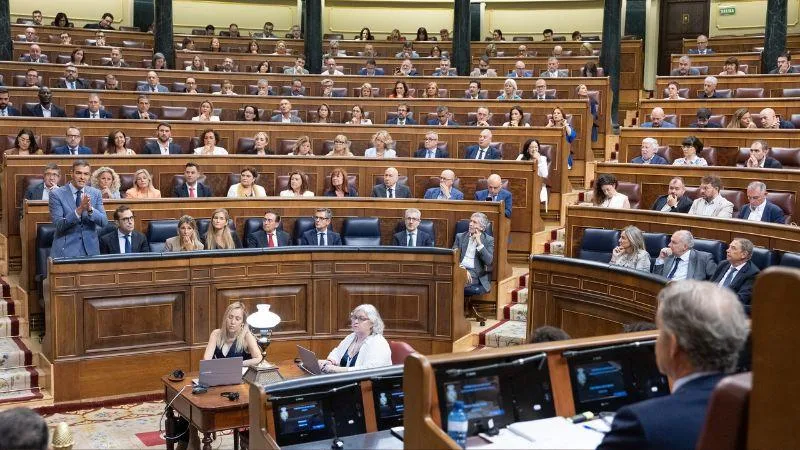 Las mil y una quinielas con la fecha de las elecciones: los domingos que más suenan