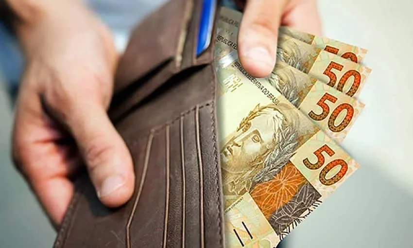 Renda média do trabalhador no Acre cresce 6% em 14 anos e chega a R$ 3.149, aponta IBGE