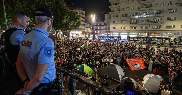Porto. PSP põe fim a protesto: movimento fala em 37 feridos