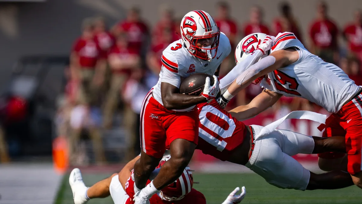 Josh Hoover, Lee Beebe Jr. help No. 4 Hoosiers overcome slow start in 38-0 rout of Western Kentucky