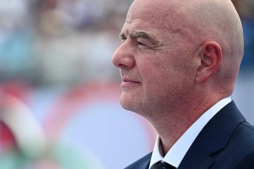 La Fédération calédonienne de football, liée à la FFF, affirme son soutien à Gianni Infantino, le président de la FIFA