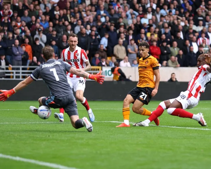 Championship roundup: Wolves and Swansea extend unbeaten starts in style