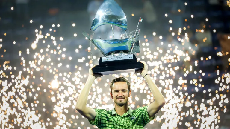 ATP e WTA avaliam tirar torneios de Doha e Dubai