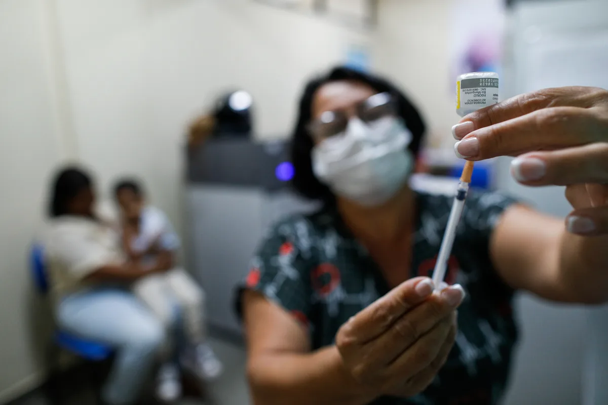 Governo recomenda vacina contra HPV para crianças a partir de 2 anos