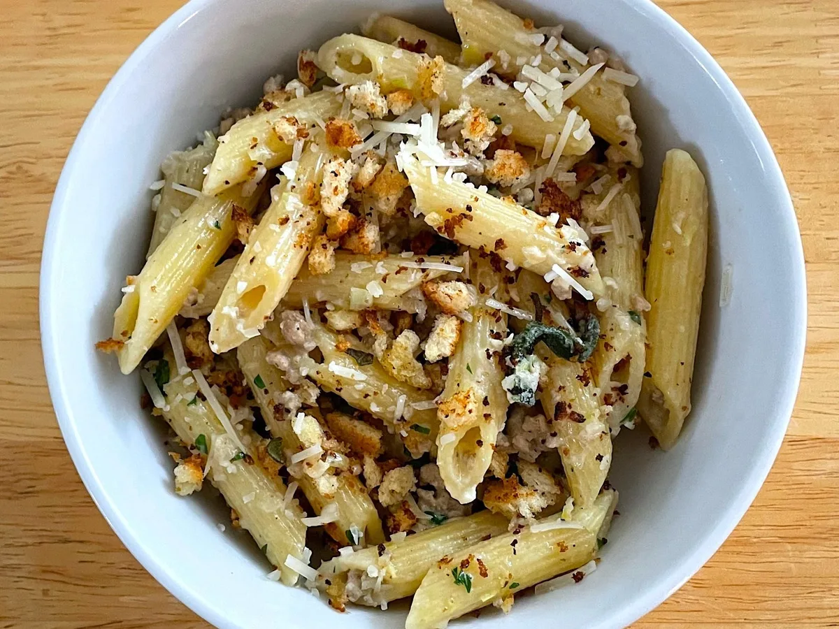 I tried Gordon Ramsay's favorite 10-minute pasta. Now I know why he makes it for his family every week.