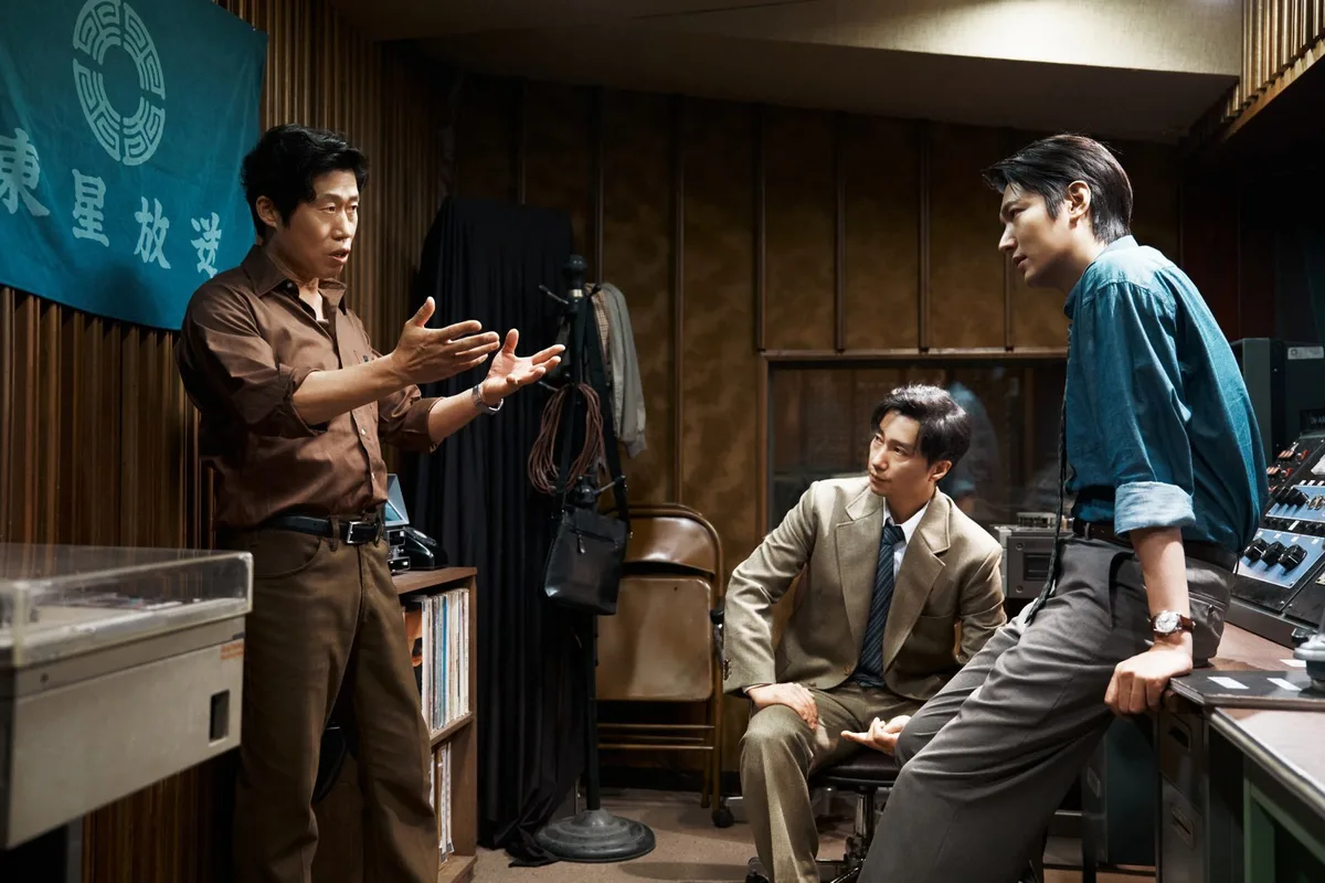 ‘암살자(들)’, 19일 연속 한국영화 1위…누적 관객 319만 돌파