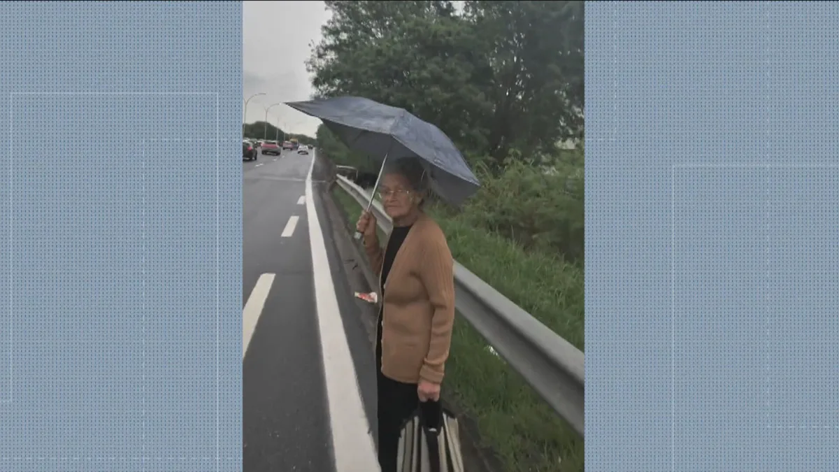 VÍDEO: idosa acaba perdida na Linha Vermelha ao sair a pé do Fundão, e mutirão de resgate viraliza
