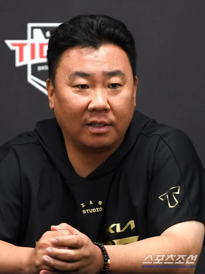 [포토] 이범호 감독, SSG 주말 3연전 앞두고 인터뷰