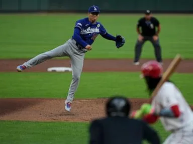 Yamamoto dominant as Dodgers beat Reds 4-0, edge closer to NL West title