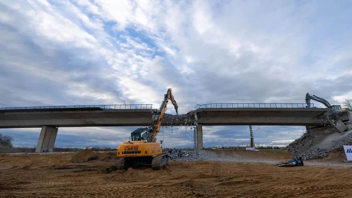 Dezember 2024 abgerissen: Brückenneubau in Großenhain verzögert sich